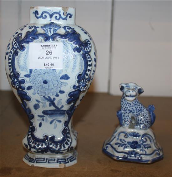 Delft lidded jar(-)